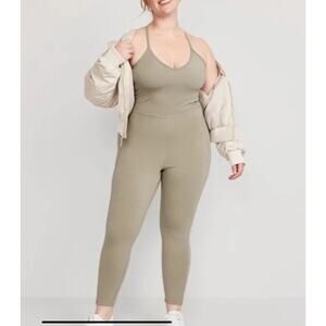 Old Navy PowerChill GoDry Cami Bodysuit 7/8 - NWT Plus SZ 2X Birch Leaf